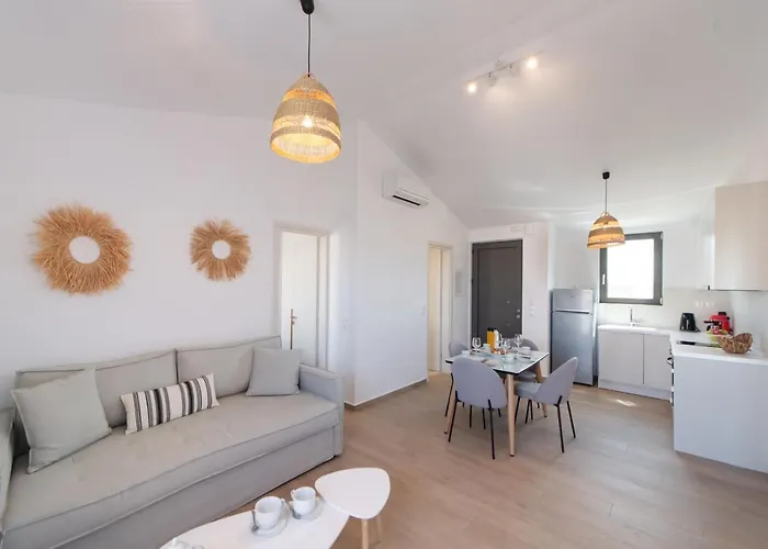 Sunilios Lefkada City